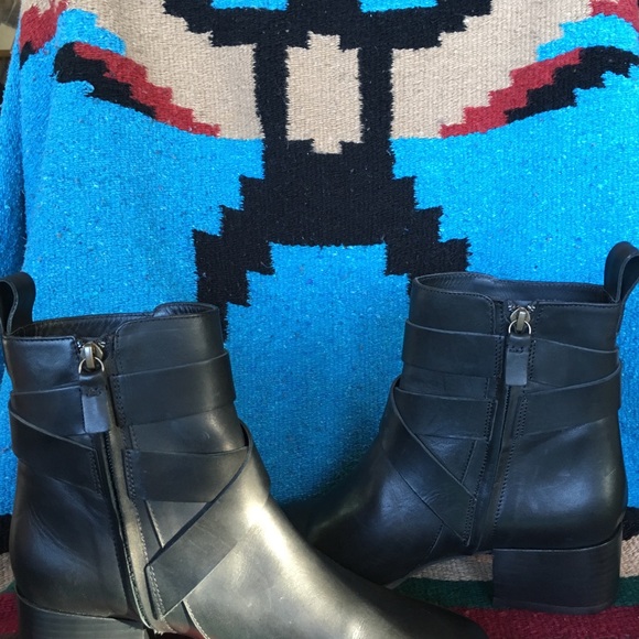 FLASH SALE! Jigsaw black leather buckle boots - Picture 5 of 8